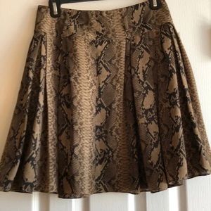 Vince camuto lightweight skirt